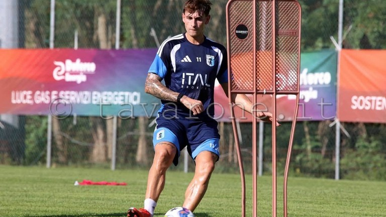 bernat-guiu-tavarone-serieb-virtusentella-amichevole-calcio
