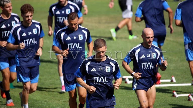 tavarone-calcio-serieB-virtusentella-ritiro-allenamento-centro-sportivo